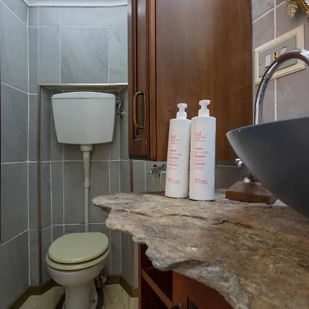 Apartment La Basilica Turin